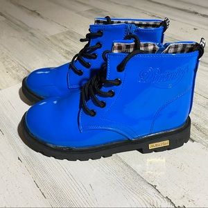 New in Pkg Girl’s Blue Patent Leather Boots Sz 4